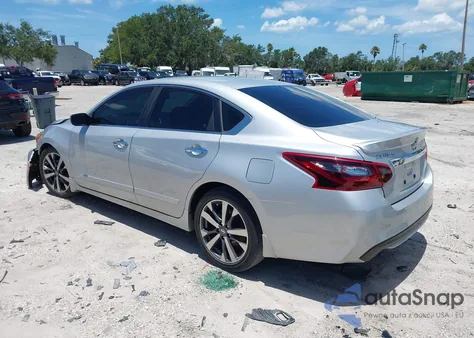 2017 Nissan Altima 2.5 Sr из США, поврежденный, VIN 1N4AL3APXHC133101